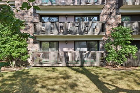 Tiny photo for 920 Vose Drive #106, Gurnee, IL 60031 (MLS # 12479728)