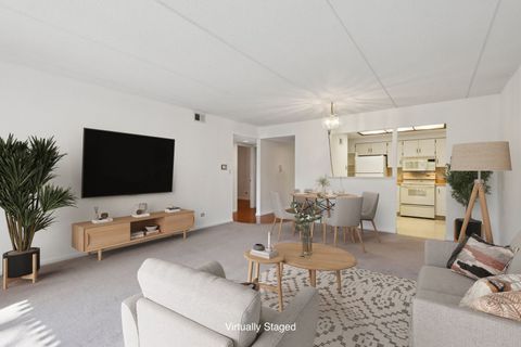 Tiny photo for 920 Vose Drive #106, Gurnee, IL 60031 (MLS # 12479728)