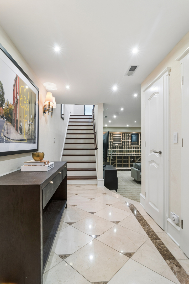 1939 N Bissell Street