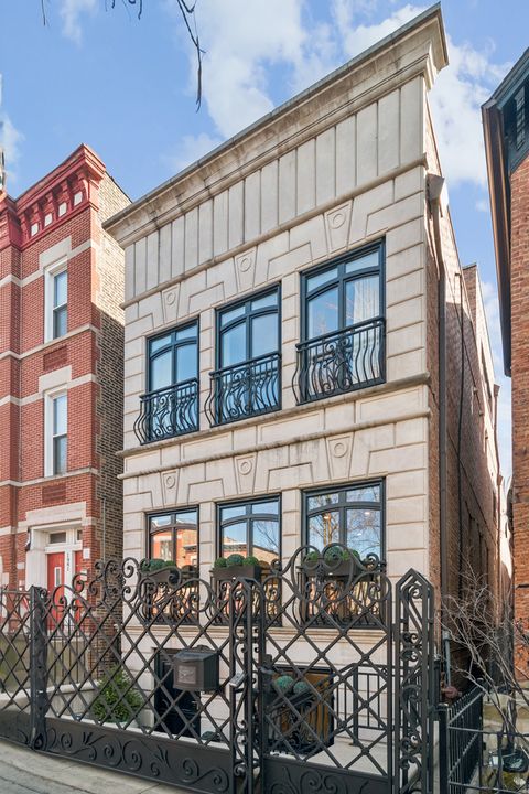 Photo of 1939 N Bissell Street, Chicago, IL 60614 (MLS # 12592408)
