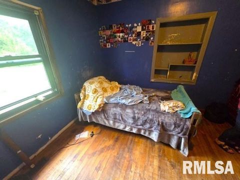 Tiny photo for 16514 E FAIRFIELD Road, Mt Vernon, IL 62864 (MLS # EB459430)