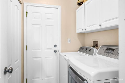 Tiny photo for 1609 Devonshire Lane, Shorewood, IL 60404 (MLS # 12642139)