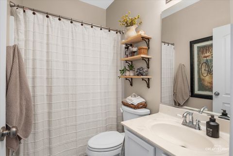 Tiny photo for 1609 Devonshire Lane, Shorewood, IL 60404 (MLS # 12642139)