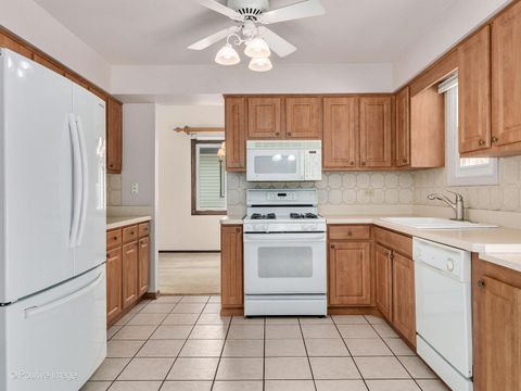 Tiny photo for 1131 Hobart Avenue, Downers Grove, IL 60516 (MLS # 12538293)