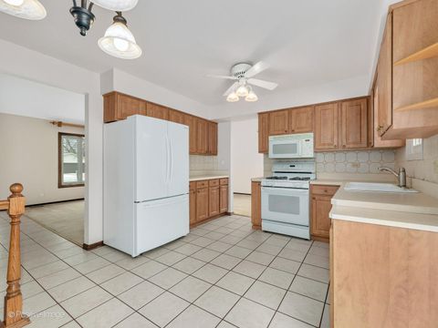 Tiny photo for 1131 Hobart Avenue, Downers Grove, IL 60516 (MLS # 12538293)