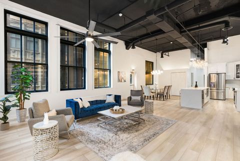 Tiny photo for 120 S State Street #4, Chicago, IL 60603 (MLS # 12576612)