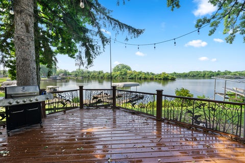Tiny photo for 4122 W Lake Shore Drive, Wonder Lake, IL 60097 (MLS # 12691106)