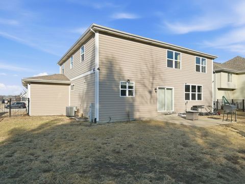 Tiny photo for 20913 Lakewoods Lane, Shorewood, IL 60404 (MLS # 12566483)