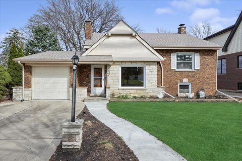 Photo of 1249 Highridge Parkway, Westchester, IL 60154 (MLS # 12595186)