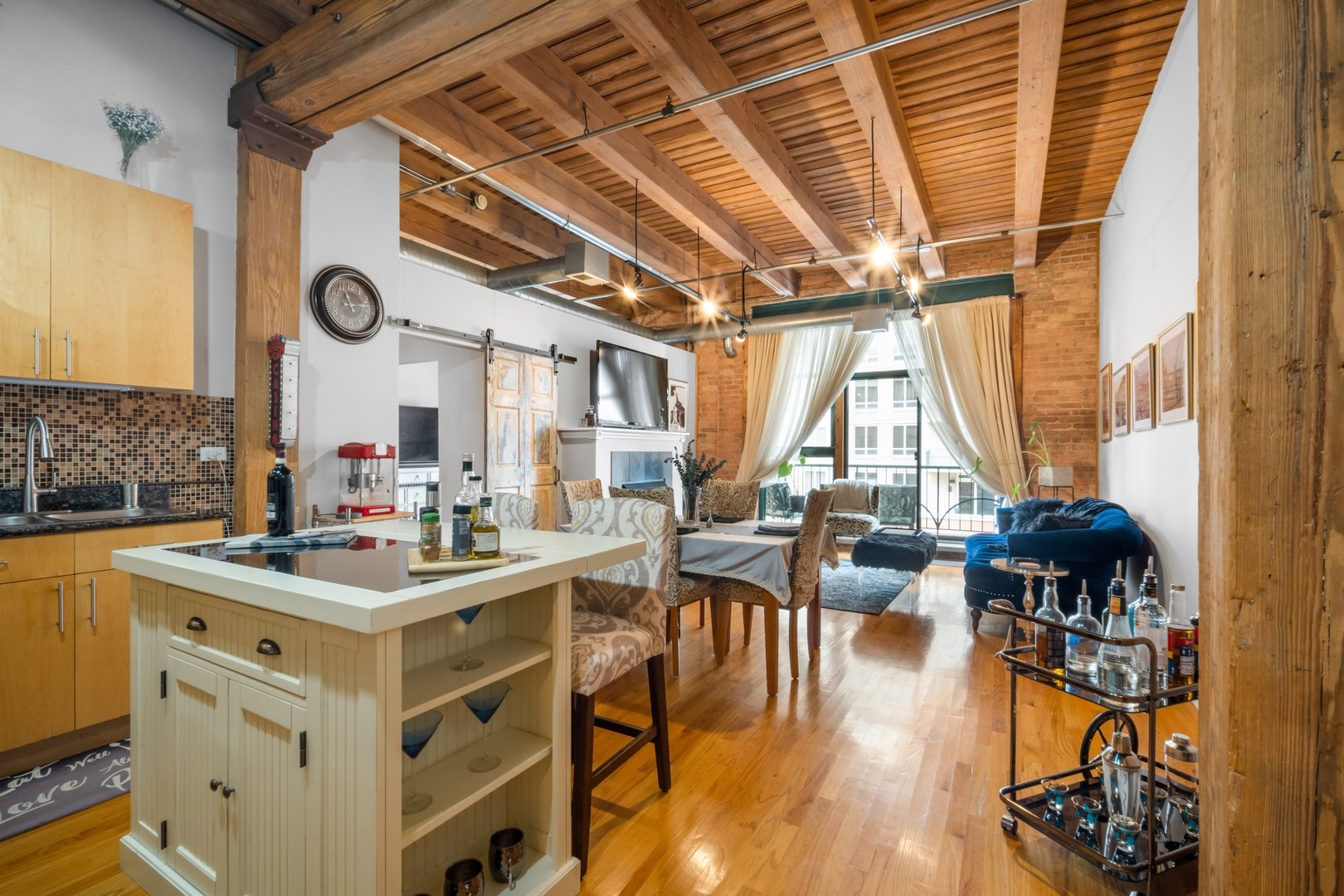 1133 S Wabash Avenue 603