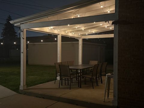 Tiny photo for 10008 S Kolin Avenue, Oak Lawn, IL 60453 (MLS # 12517784)