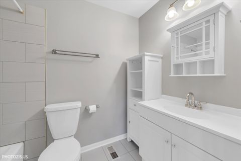 Tiny photo for 1429 Pebblecreek Drive, Glenview, IL 60025 (MLS # 12510126)