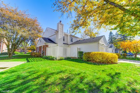 Tiny photo for 1429 Pebblecreek Drive, Glenview, IL 60025 (MLS # 12510126)