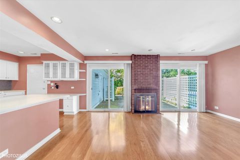 Tiny photo for 1429 Pebblecreek Drive, Glenview, IL 60025 (MLS # 12510126)