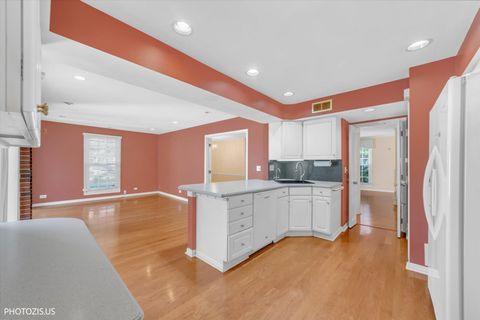 Tiny photo for 1429 Pebblecreek Drive, Glenview, IL 60025 (MLS # 12510126)