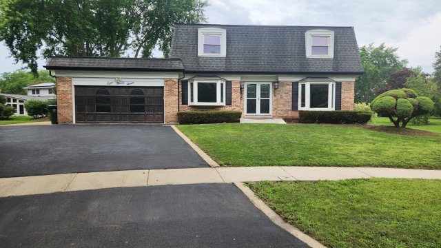 827 W Sandpiper Court