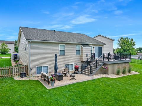 Tiny photo for 2911 Breezewood Boulevard, Bloomington, IL 61704 (MLS # 12696613)