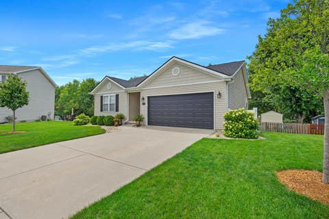 Tiny photo for 2911 Breezewood Boulevard, Bloomington, IL 61704 (MLS # 12696613)