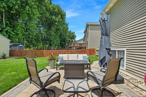 Tiny photo for 2911 Breezewood Boulevard, Bloomington, IL 61704 (MLS # 12696613)