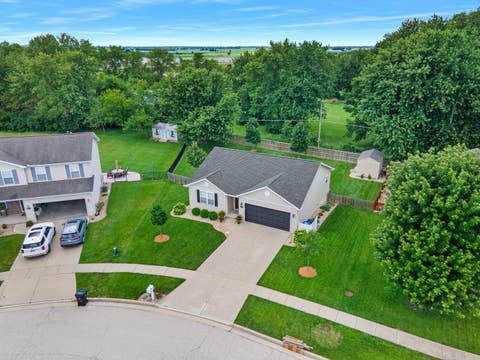 Tiny photo for 2911 Breezewood Boulevard, Bloomington, IL 61704 (MLS # 12696613)