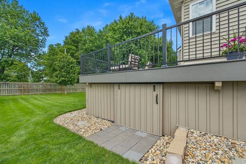 Tiny photo for 2911 Breezewood Boulevard, Bloomington, IL 61704 (MLS # 12696613)