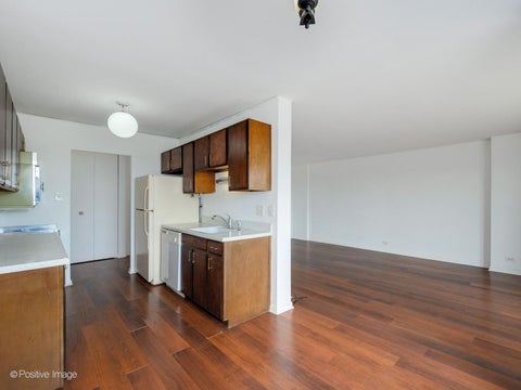 Tiny photo for 7061 N KEDZIE Avenue #410, Chicago, IL 60645 (MLS # 12652535)