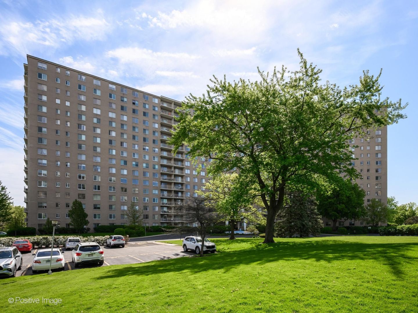 7061 N KEDZIE Avenue 410