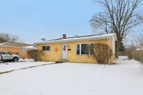 Photo of 502 E Washington Street, Bensenville, IL 60106 (MLS # 12567967)