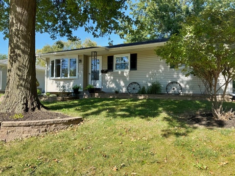Tiny photo for 2124 W 38th Street, Davenport, IA 52806 (MLS # 12791538)