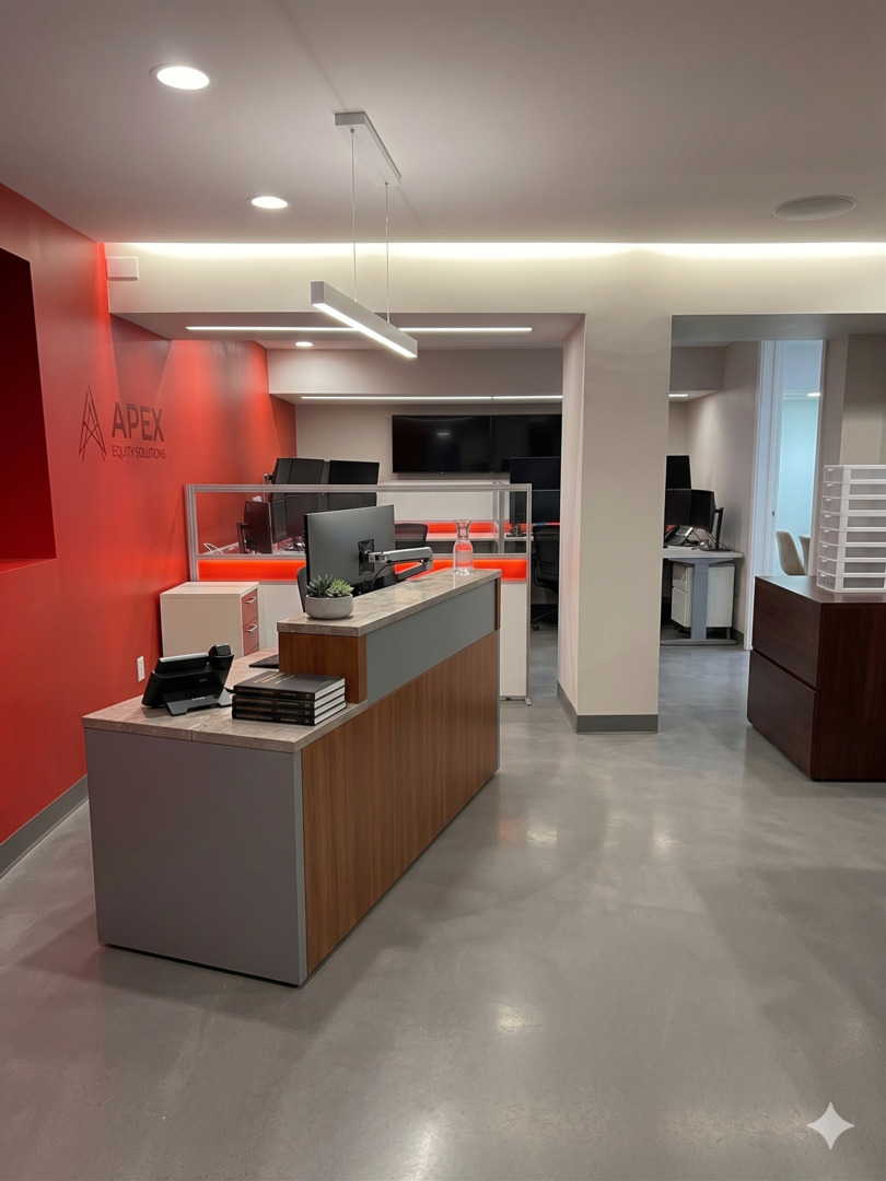 2816 N Lincoln Avenue Basement