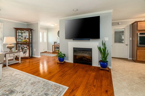 Tiny photo for 707 S Sunny Slope Street, West Frankfort, IL 62896 (MLS # 12633549)