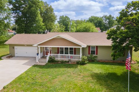 Photo of 707 S Sunny Slope Street, West Frankfort, IL 62896 (MLS # 12633549)