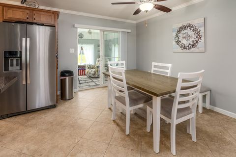 Tiny photo for 707 S Sunny Slope Street, West Frankfort, IL 62896 (MLS # 12633549)