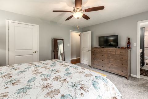 Tiny photo for 707 S Sunny Slope Street, West Frankfort, IL 62896 (MLS # 12633549)