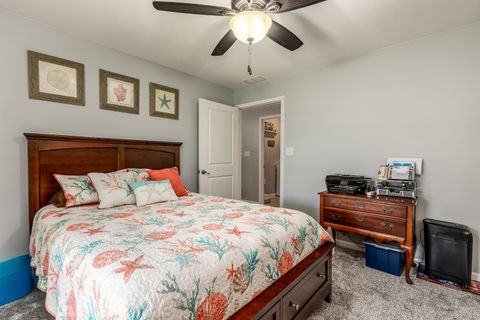 Tiny photo for 707 S Sunny Slope Street, West Frankfort, IL 62896 (MLS # 12633549)
