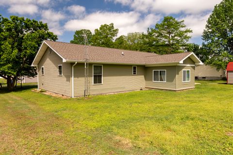 Tiny photo for 707 S Sunny Slope Street, West Frankfort, IL 62896 (MLS # 12633549)