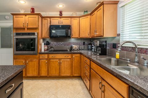 Tiny photo for 707 S Sunny Slope Street, West Frankfort, IL 62896 (MLS # 12633549)