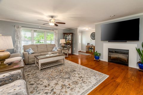 Tiny photo for 707 S Sunny Slope Street, West Frankfort, IL 62896 (MLS # 12633549)