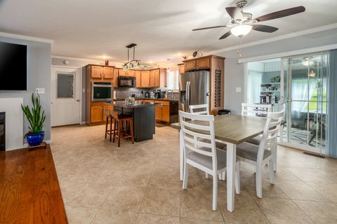 Tiny photo for 707 S Sunny Slope Street, West Frankfort, IL 62896 (MLS # 12633549)