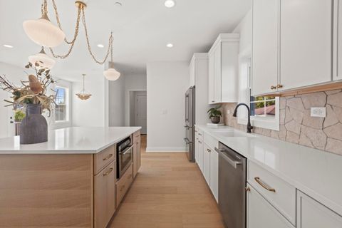 Tiny photo for 4510 Raymond Avenue, Brookfield, IL 60513 (MLS # 12506747)