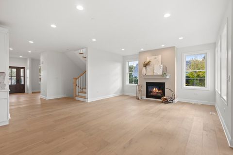 Tiny photo for 4510 Raymond Avenue, Brookfield, IL 60513 (MLS # 12506747)