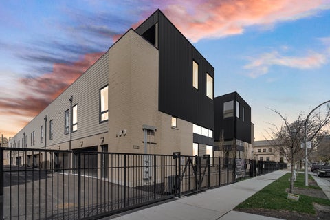 Tiny photo for 6218 S Woodlawn Avenue #E, Chicago, IL 60637 (MLS # 12725508)