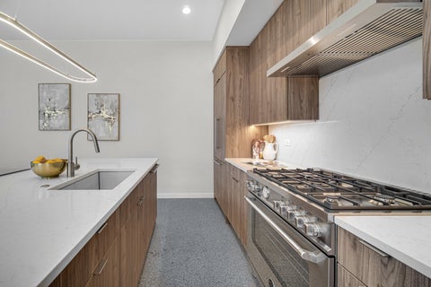 Tiny photo for 6218 S Woodlawn Avenue #E, Chicago, IL 60637 (MLS # 12725508)