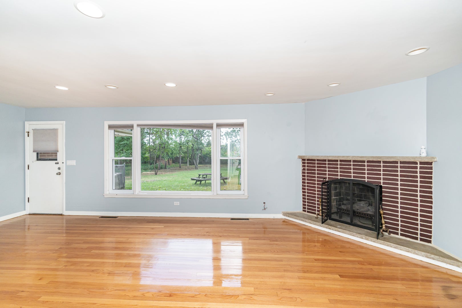33 BRIARWOOD Lane