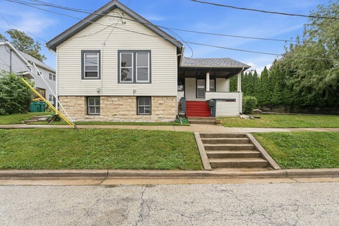 Tiny photo for 402 Porter Street, Lemont, IL 60439 (MLS # 12770447)