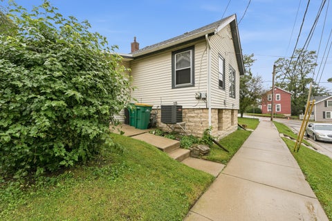 Tiny photo for 402 Porter Street, Lemont, IL 60439 (MLS # 12770447)