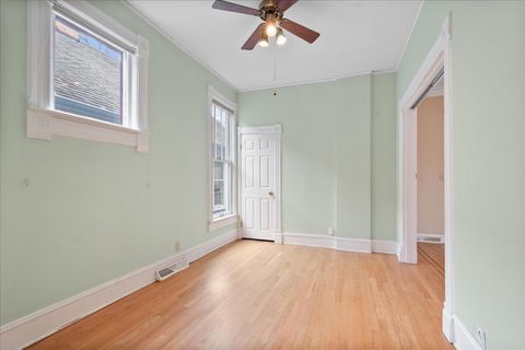 Tiny photo for 921 Madison Street, Evanston, IL 60202 (MLS # 12549370)