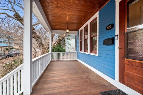 Tiny photo for 921 Madison Street, Evanston, IL 60202 (MLS # 12549370)