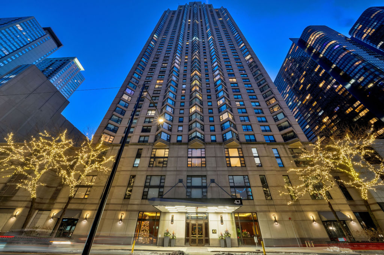 401 E ONTARIO Street 707