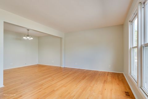 Tiny photo for 1929 Hastings Court, Schaumburg, IL 60194 (MLS # 12491128)